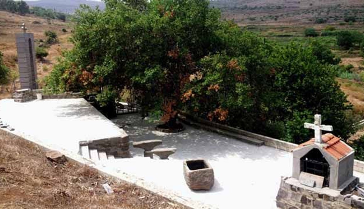 مقام سيدة المعين في النهرية – عكار بُني نحو عام 200 \r\nمطالبة بصيانته احتراماً لتاريخه وقدمه وعجائبه الكثيرة