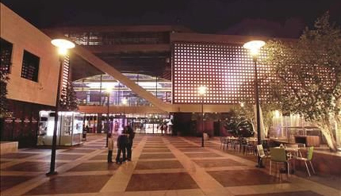 راب وغرافيتي ومسرح... رفضاً للرشاوى والفساد