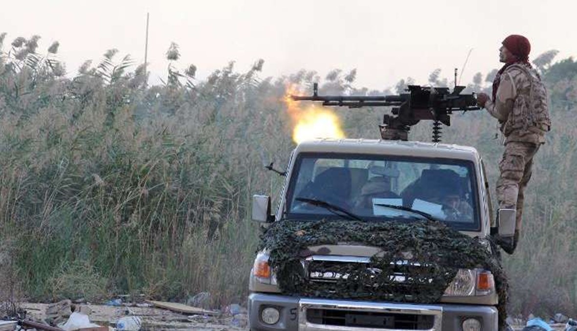 صاروخ أصاب خزان نفطي في مرفأ السدرة ومقتل 19 جندياً في هجوم لـ"فجر ليبيا" على سرت