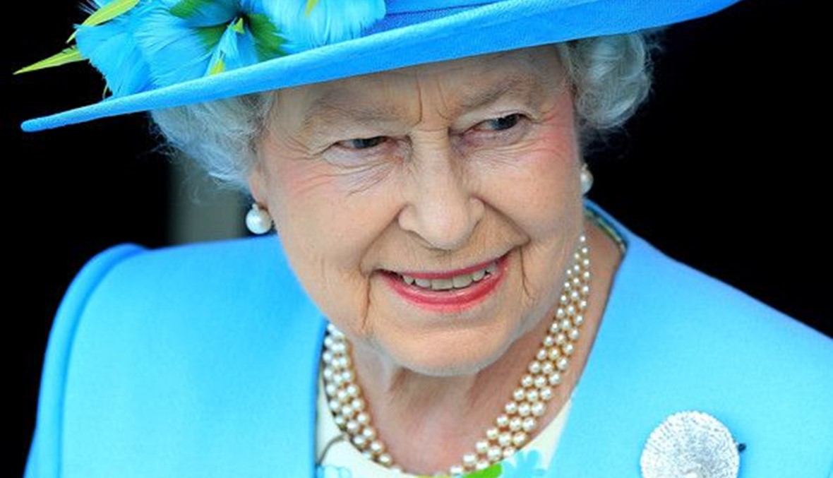 الملكة اليزابيث تحضّ على المصالحة وإن استغرق جسر الخلافات وقتاً