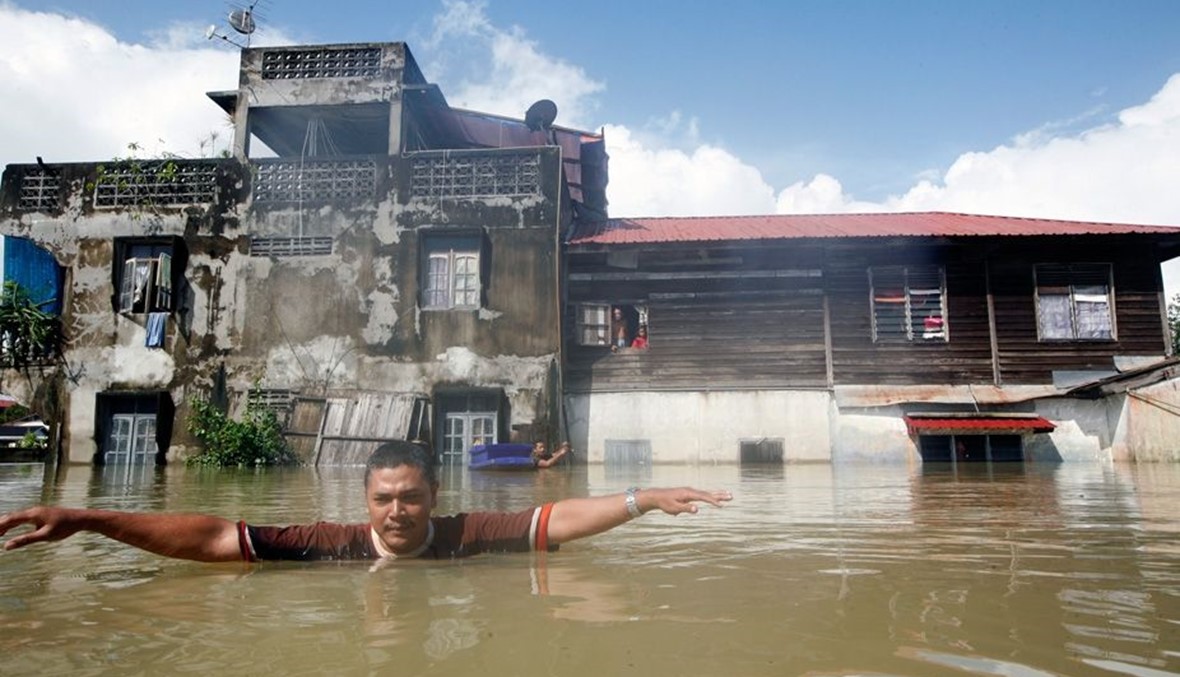 ماليزيا: صعوبة في بلوغ مناطق الفيضانات والضحايا غاضبون