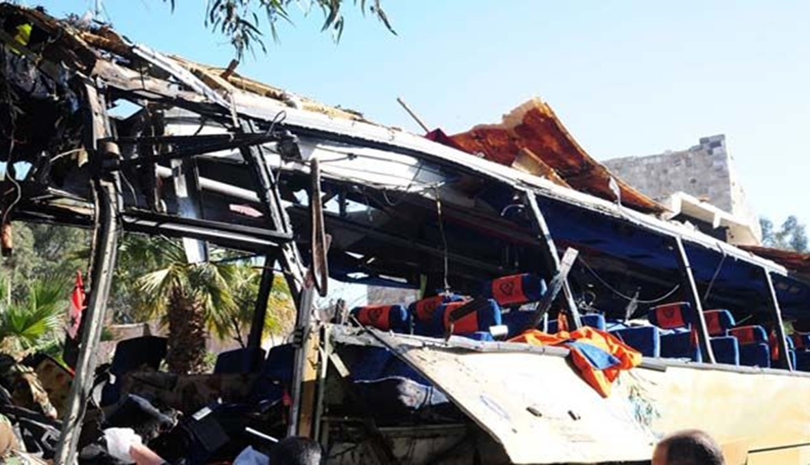 تفجير يستهدف حافلة زوّار لبنانيين في دمشق \r\n6 ضحايا ونحو 20 جريحاً من حملة "عشّاق الحسين"
