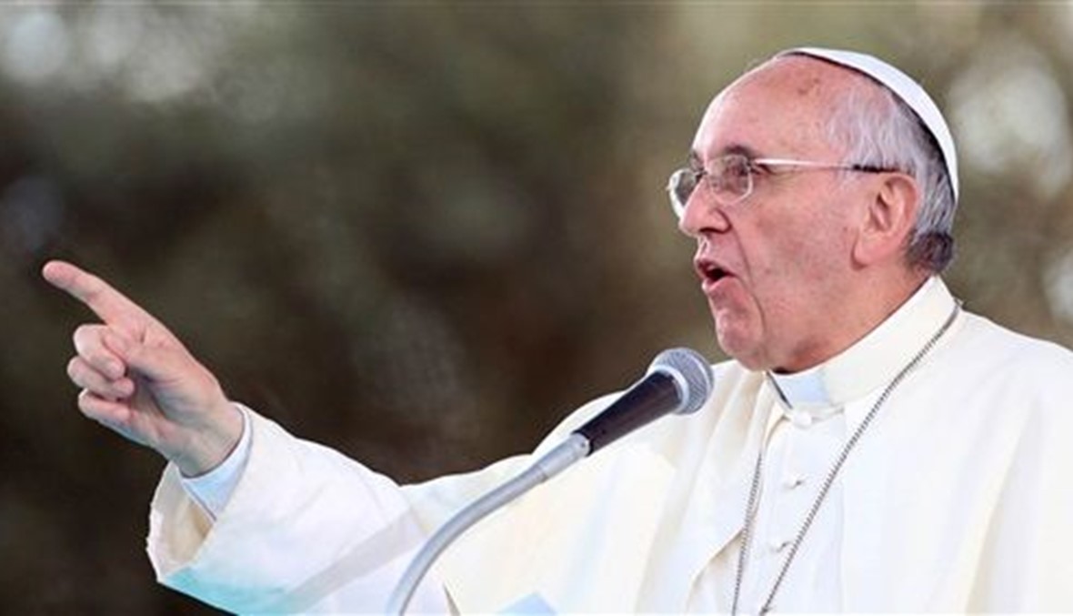 البابا يندد بختان الإناث والعنف ضد المرأة