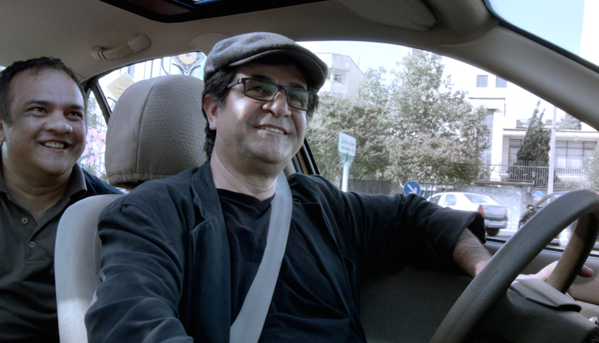 جعفر بناهي من سينمائي الى سائق تاكسي في طهران!