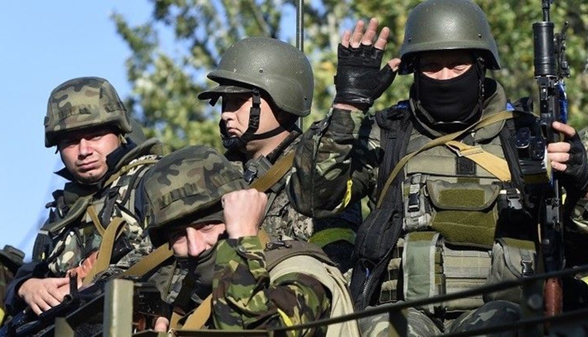 وزير دفاع بولندا: تزويد أوكرانيا بالسلاح "خيار أخير"