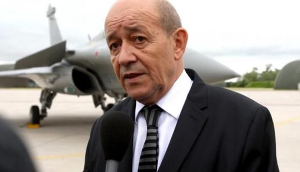 وصول وزير الدفاع الفرنسي الى القاهرة لتوقيع صفقة طائرات رافال