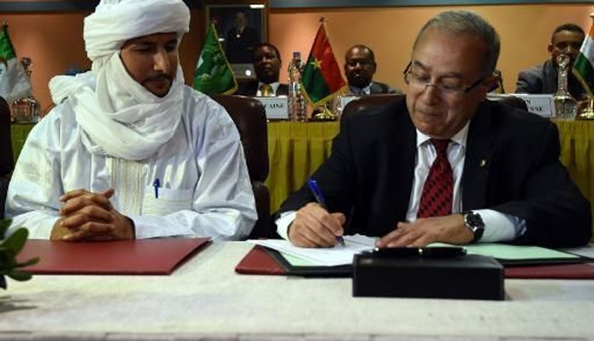 أطراف النزاع في مالي يوقعون إتفاق سلام