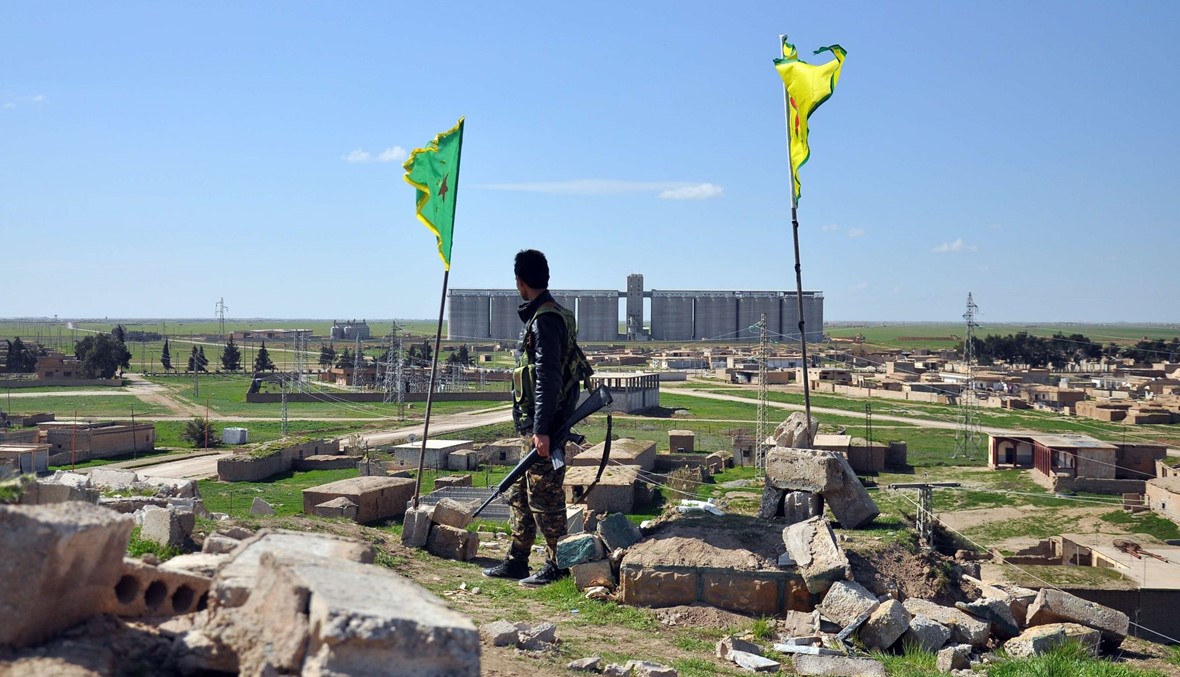النظام السوري والاكراد يخوضان معارك منفصلة لطرد "داعش" من الحسكة