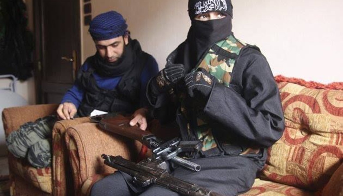 دار الافتاء المصرية تحذر الفتيات: ممنوعٌ الزواج من مقاتلي "داعش"