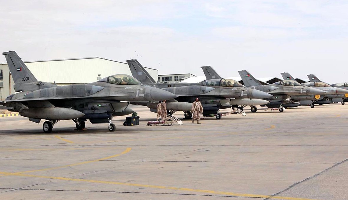 مقاتلات اماراتية تقصف مواقع نفطية لـ"داعش"