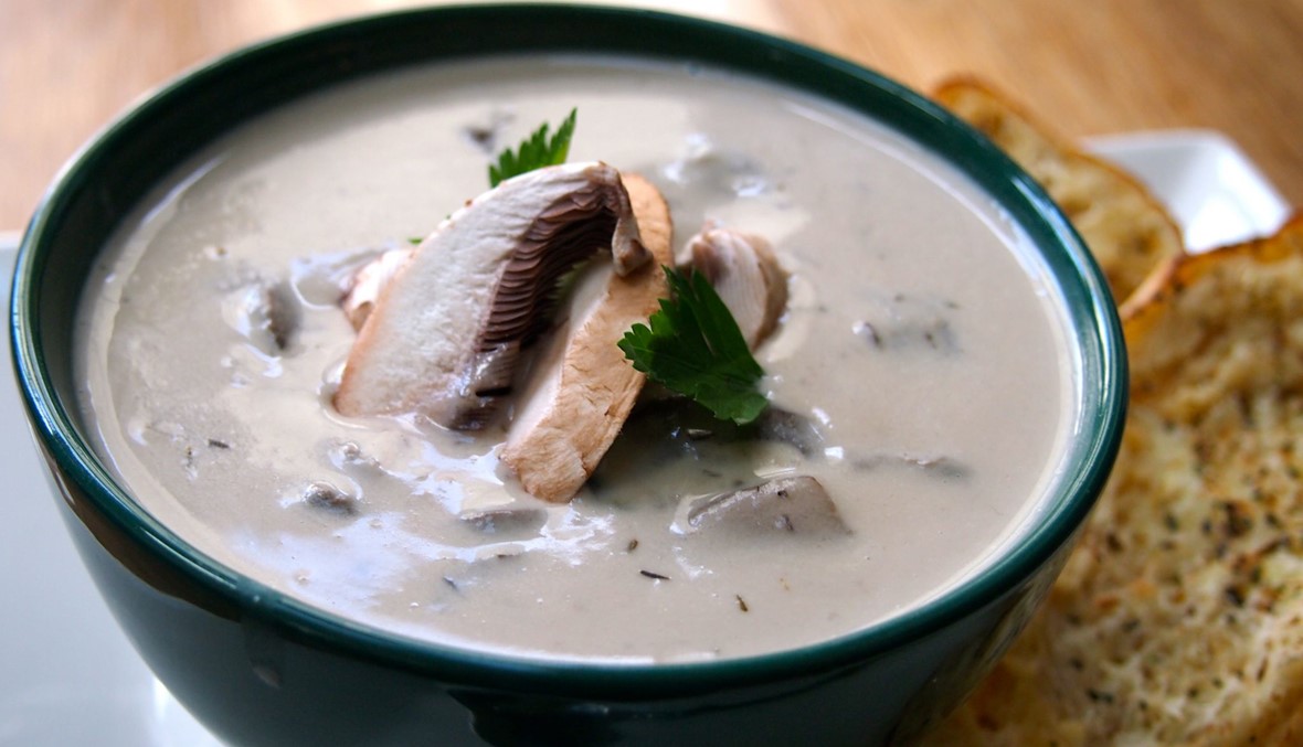 شوربة الفطر بطريقة سهلة وسريعة