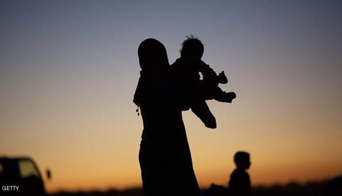 امرأة تخطف أطفالها وتنضم الى "داعش"
