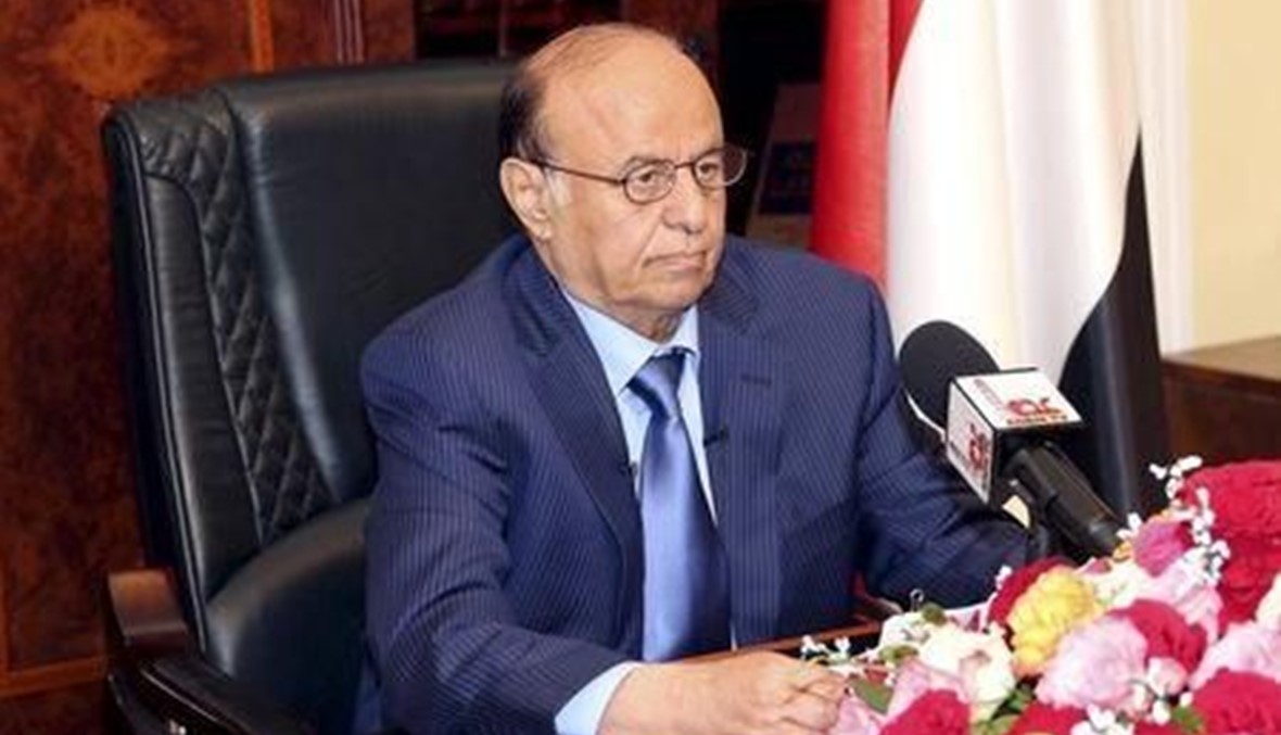 الرئيس اليمني يصل مصر للمشاركة في القمة العربية