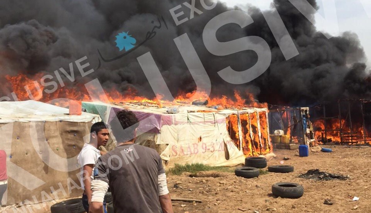 بالصور - حريق في خيم اللاجئين السوريين في خراج قبة شمرا