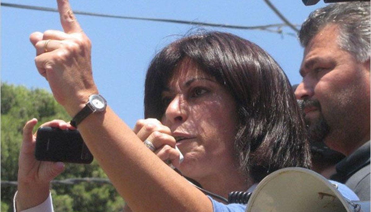 إسرائيل تعتقل النائبة خالدة جرار من منزلها في رام الله