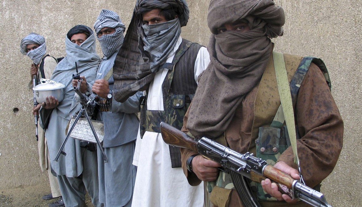 طالبان قتلت 18 جنديا افغانيا بعضهم بقطع الرأس