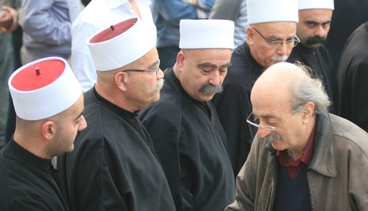 هل يبقى الجنبلاطيون زعماء الجبل؟