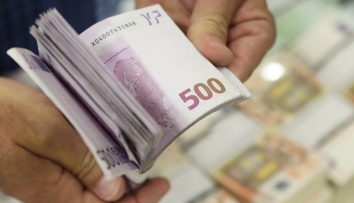 وزير المال الفرنسي: هبوط الأورو مفيد جداً