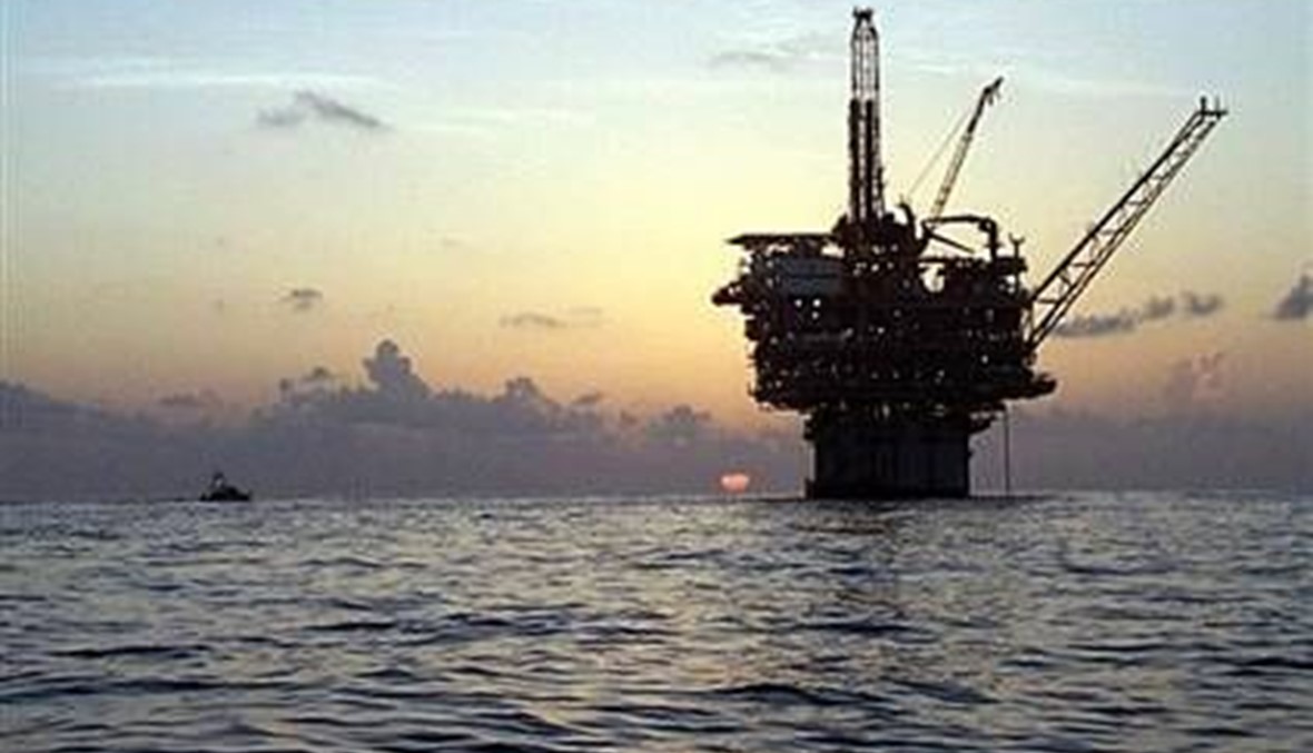 تأثير انخفاض أسعار النفط على قطاع النفط في لبنان: درس وفرصة في آن