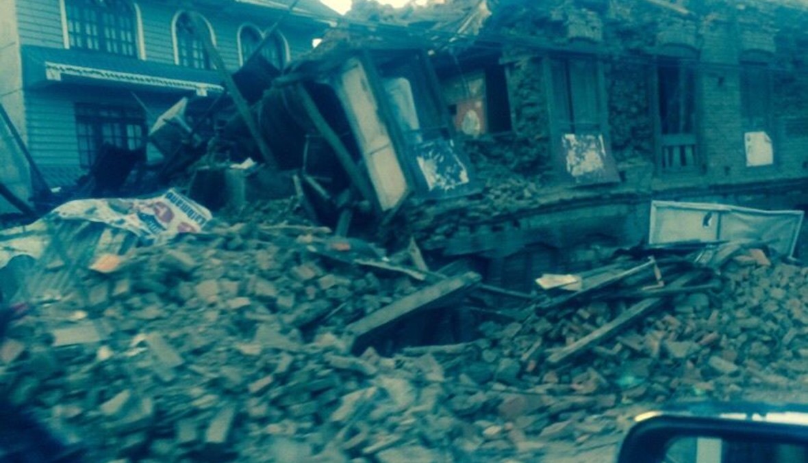 بالصور- هكذا عاش شبان لبنانيون "مغامرة" زلزال نيبال المأسوية