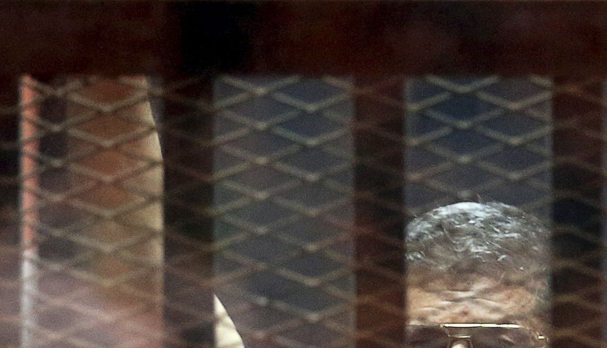 القضاء المصري يحكم بالاعدام\r\nعلى مرسي وبديع والقرضاوي والشاطر