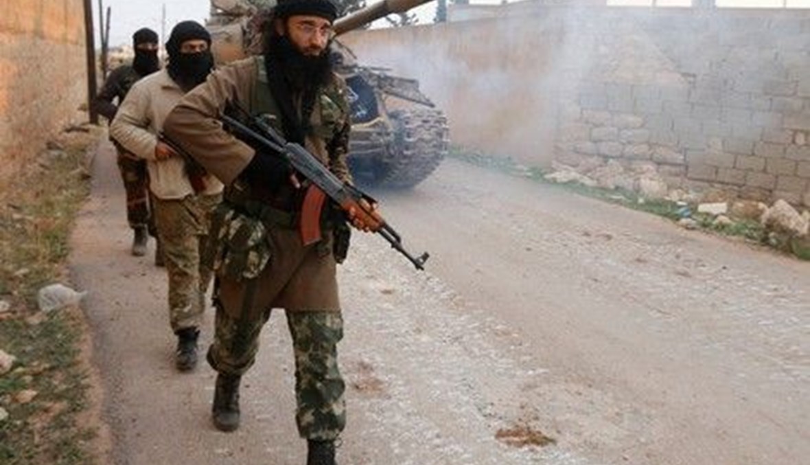 "داعش" يحشد في الرمادي..وغارات للنظام على تدمر