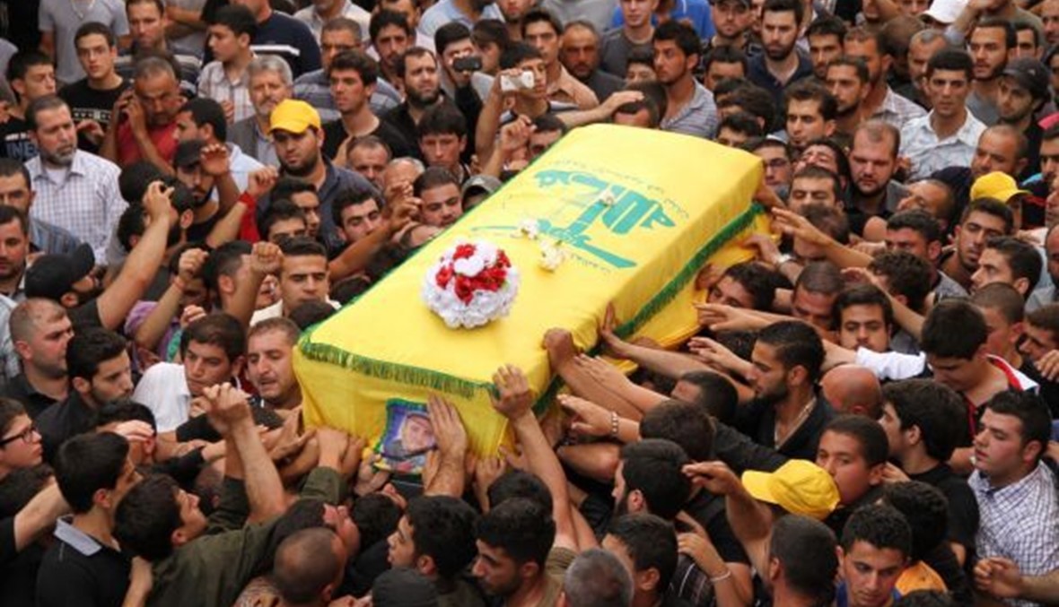 تشييع عنصر من "حزب الله" في عيناتا