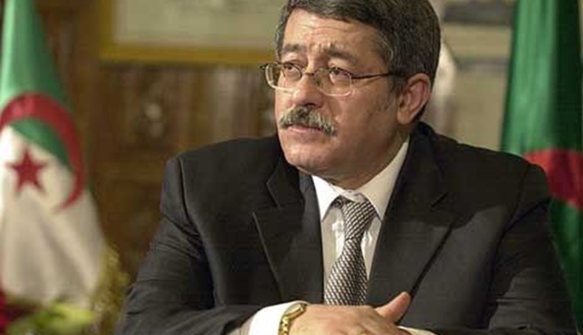 رئيس الوزراء السابق يعود لقيادة ثاني اكبر حزب في الجزائر