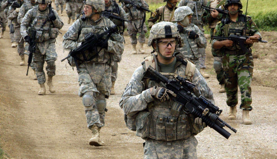 اوباما يأذن بارسال 450 جنديا اضافيا الى العراق
