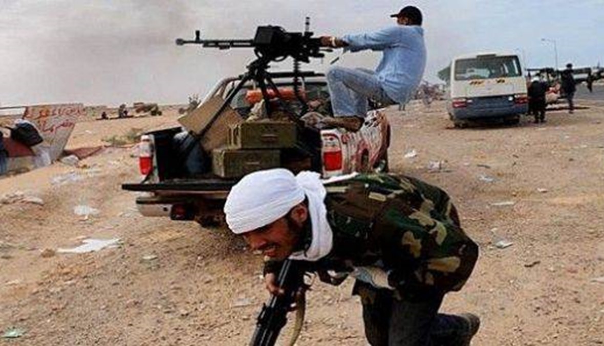 اشتباكات بين الأكراد و"داعش" على مشارف تل أبيض... وتركيا تستقبل السوريين الهاربين