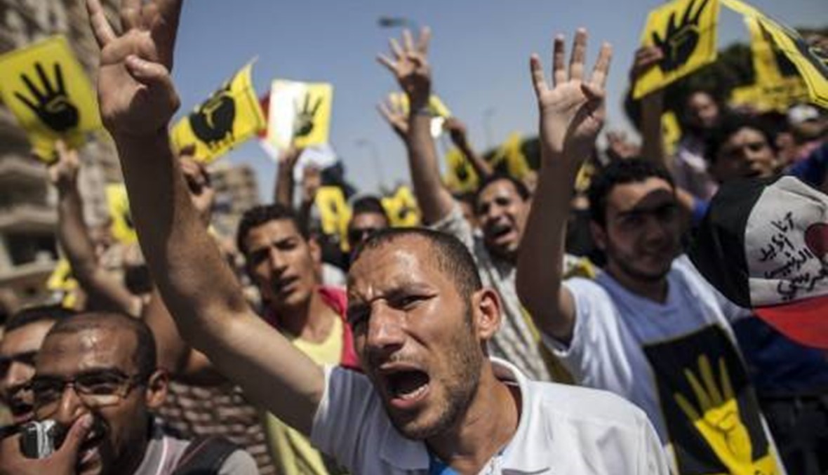"الإخوان" على "فايسبوك": لهبّة شعبية ضد الحكم على مرسي