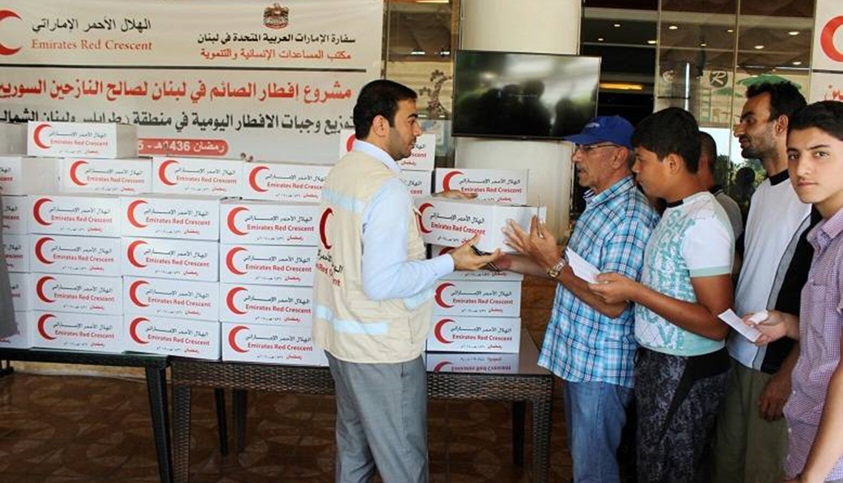 الهلال الأحمر الإماراتي قدم وجبات افطار لأكثر من 400 اسرة في طرابلس