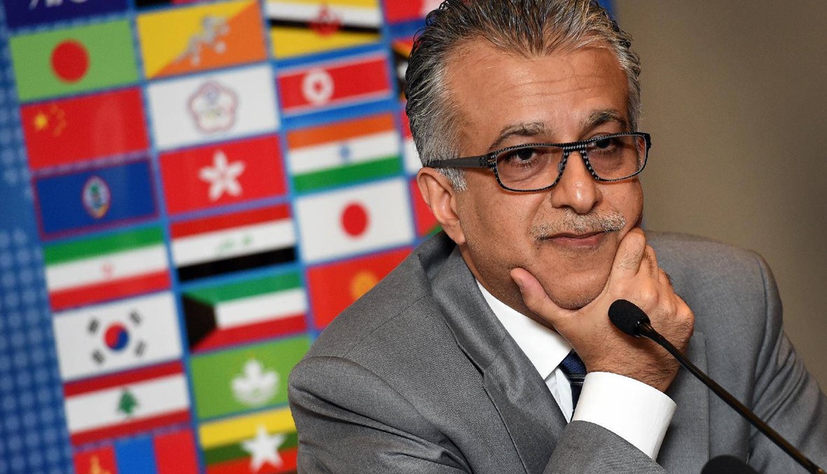 الشيخ سلمان يشيد بجهاز التحكيم الآسيوي