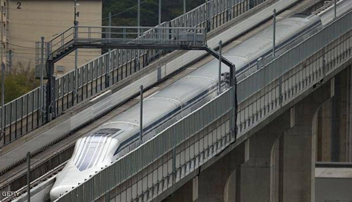 مقتل شخص احرق نفسه على متن قطار سريع في اليابان