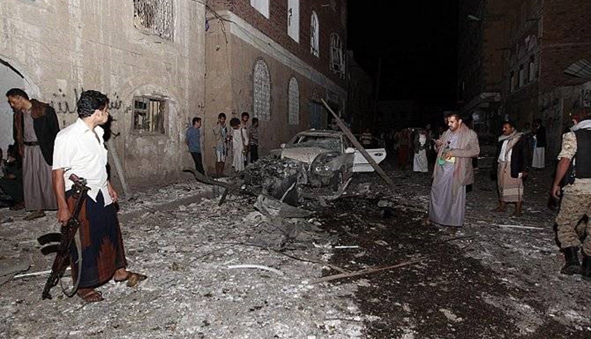 انفجار سيارة ملغومة قرب مسجد في وسط صنعاء