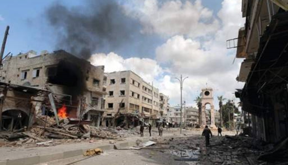 مقتل 10 على الأقل في انفجار بمسجد في إدلب