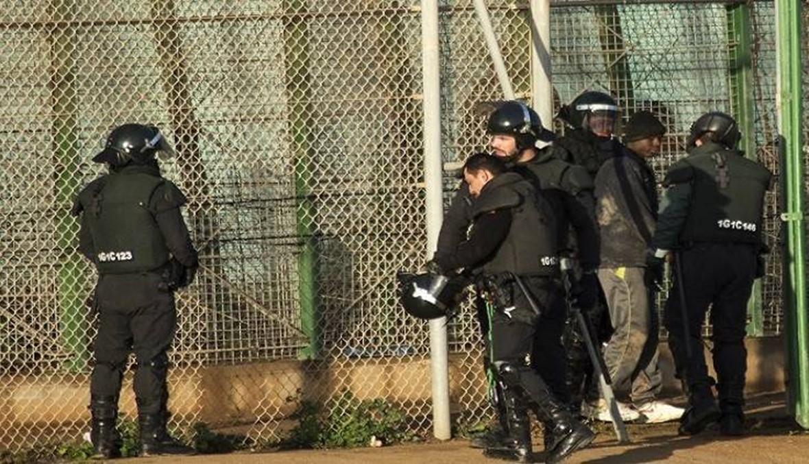 اسبانيا تعتقل امرأة يشتبه انها تجند فتيات ومراهقات لـ"الدولة الاسلامية"