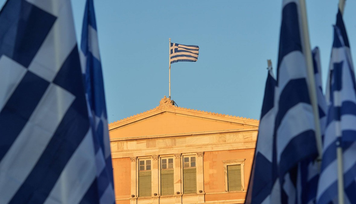 حاكم "المركزي الفرنسي" يحذر من "الفوضى" في اليونان في غياب الاتفاق