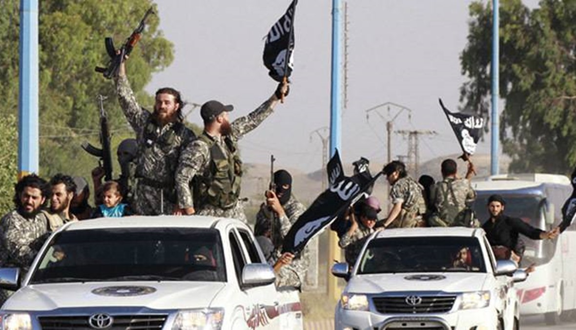 القوات العراقية تشتبك مع مسلحي "داعش" في جامعة الأنبار