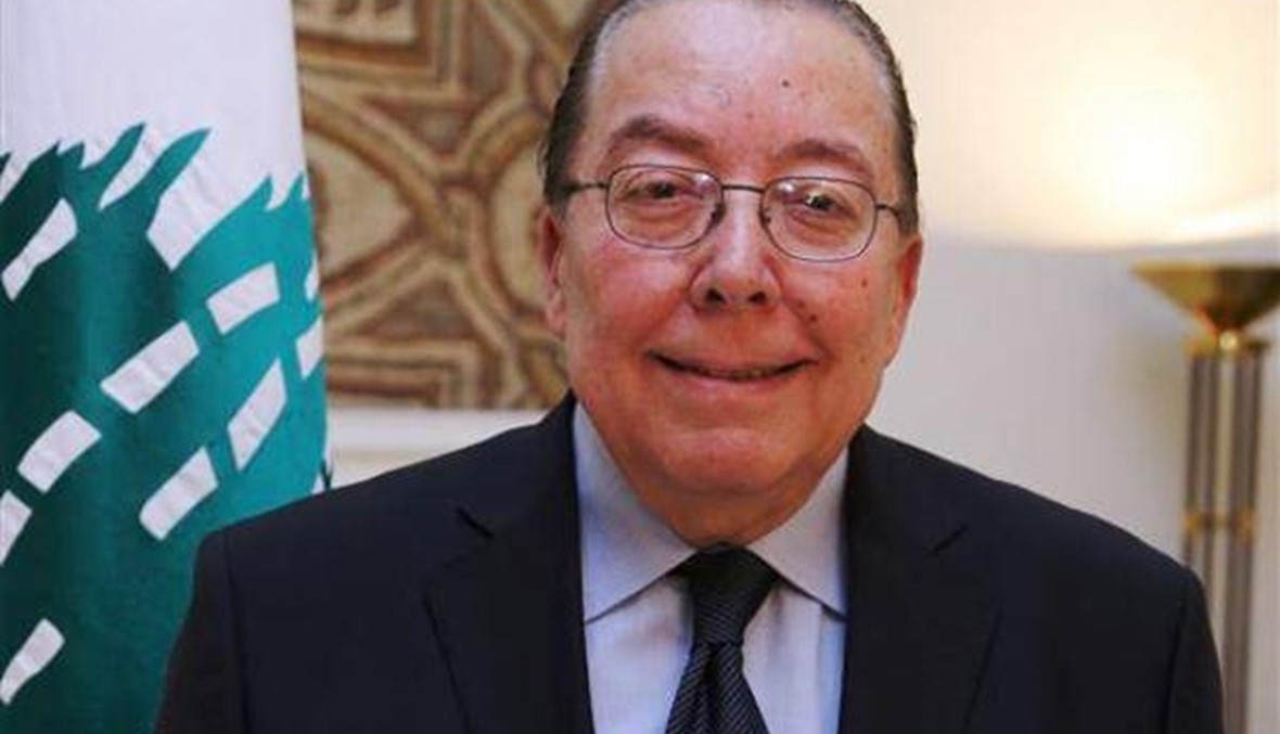 وزير البيئة ينفي إفراغ شاحنات لنفايات في نهر بيروت