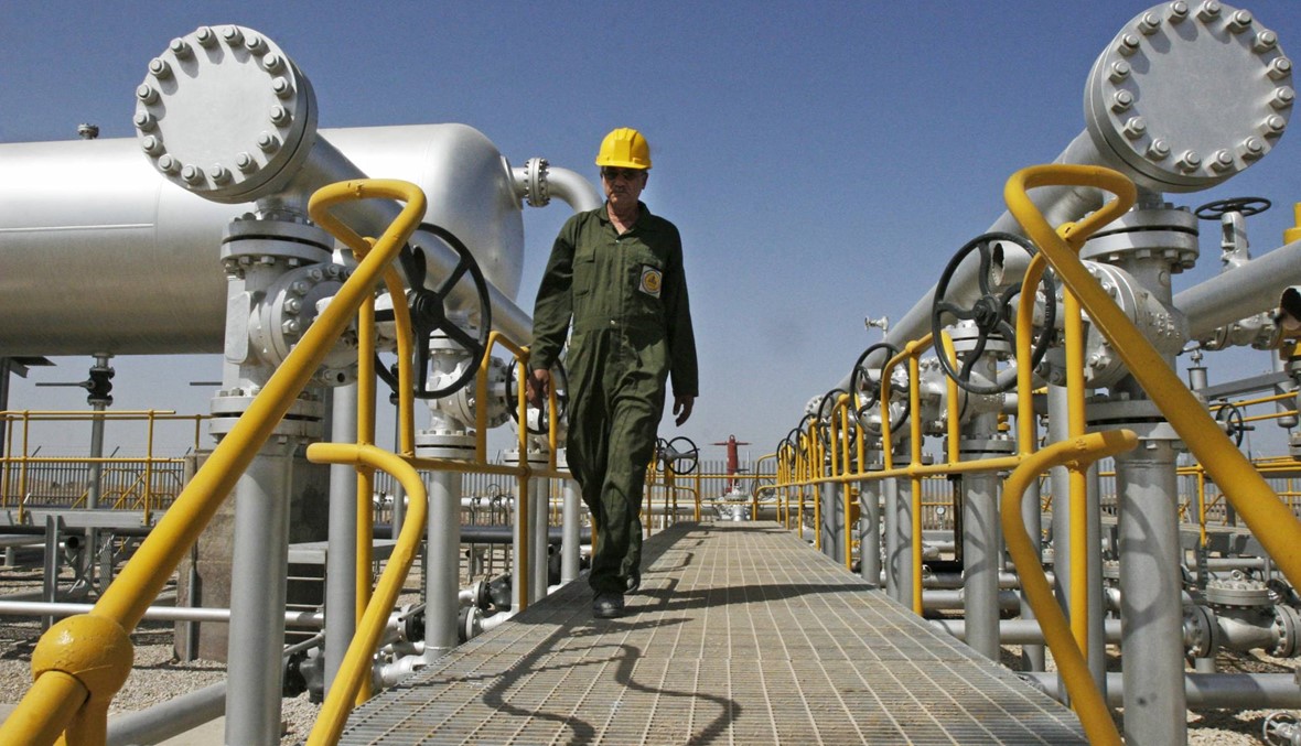 إيران تحتاج إلى نحو 100 مليار دولار لإصلاح صناعتها النفطية