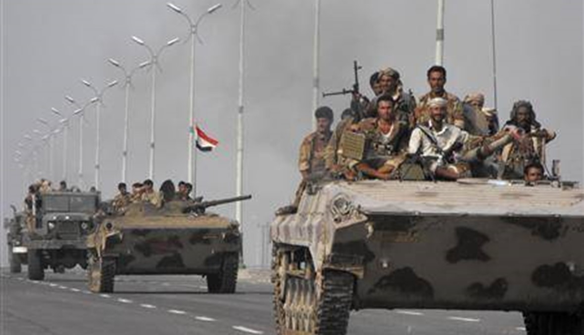 القوات الموالية للرئيس اليمني تستعيد قاعدة العند العسكرية