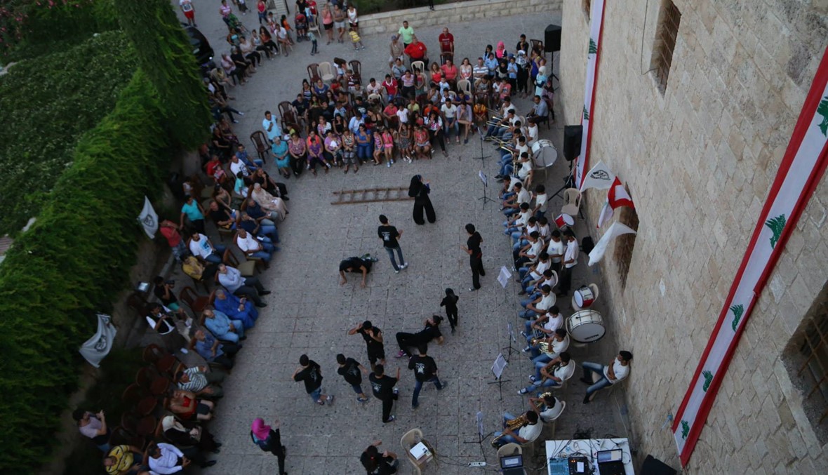 ثقافة وفن: مسرح إسطنبولي يعرض " مرحبا" في كنيسة القديس توما الرسول بمدينة صور
