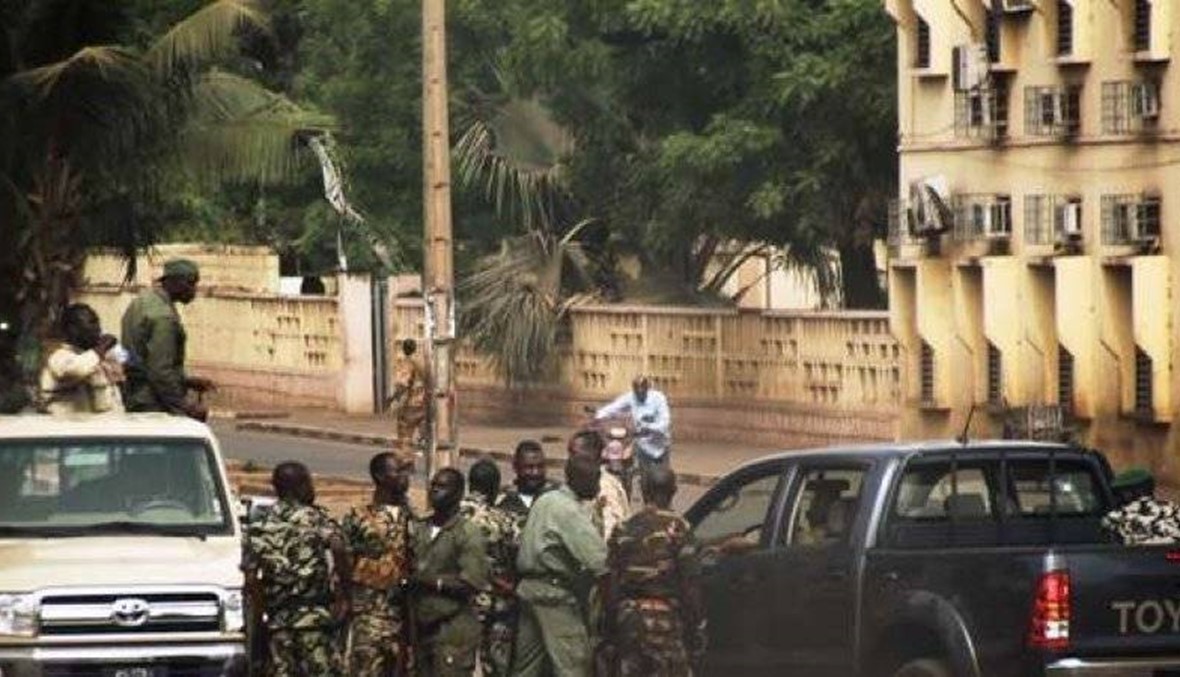 تحرير 4 رهائن أجانب بعد هجوم على فندق في مالي