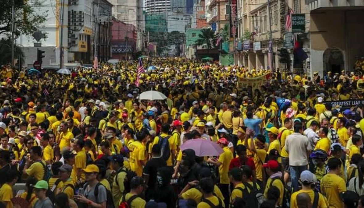 ماليزيا... أنصار الرئيس يستعيدون الشارع بعد التظاهرات الكبيرة