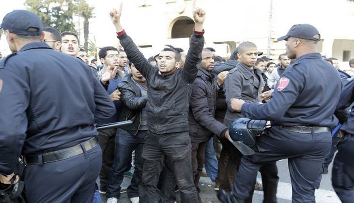 لماذا جرى اعتقال ستة دركيين مغاربة؟