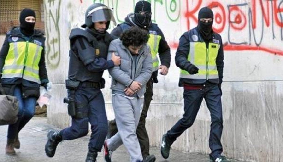 المغرب يعتقل خمسة أشخاص يقول إنهم بايعوا "داعش"