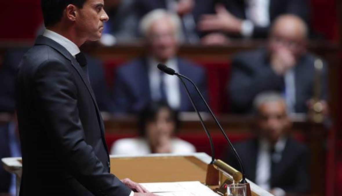 تصاعد الجدل في فرنسا حول الأسد وفالس يستبعد أي حل وسط معه
