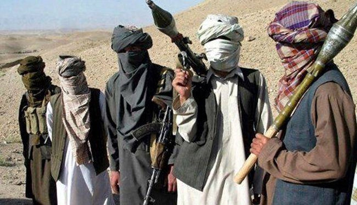 طالبان تصمد في قندوز ومقتل 11 في تحطم طائرة نقل أميركية