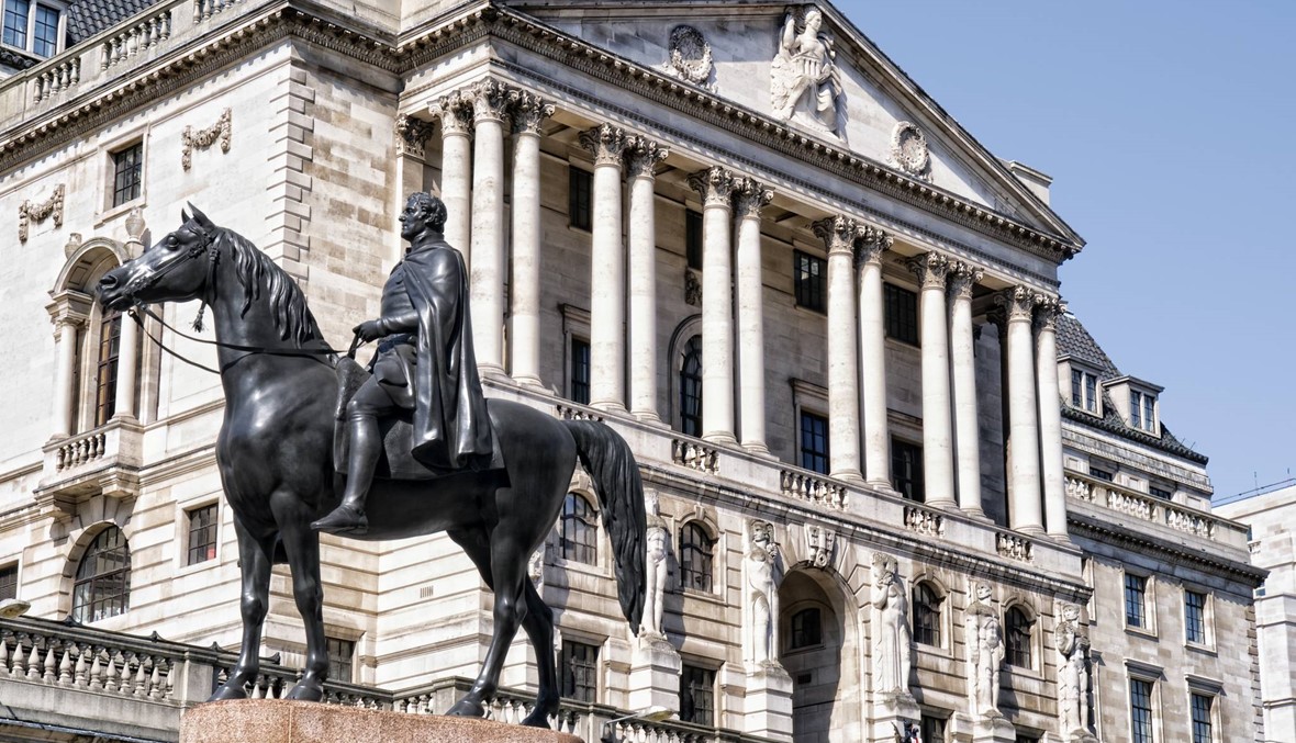 بنك إنكلترا يحافظ على معدل الفائدة من دون تغيير عند 0.5%